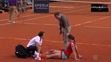 Andrea Petkovic&#39;s horrible injury and Victoria Azarenka&#39;s hu