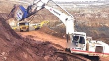 工程车系列 Terex RH30挖掘机上的Xcentric裂土器