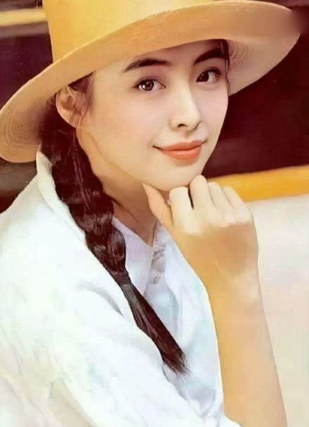 王祖贤年轻时期照片图片