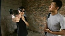 影视：胡志军到外地买枪，怎料军火商坐地起价，直接请他吃枪子