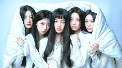 hybe新女团illit出道,五位成员最小仅16岁,出道曲刷新韩团纪录