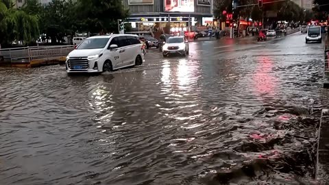 郑州新郑暴雨图片